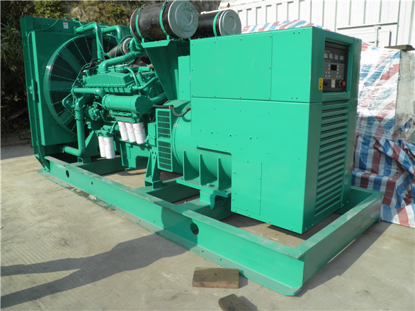 亭湖出租发电机-进口柴油发电机组与国产柴油发电机组的区别